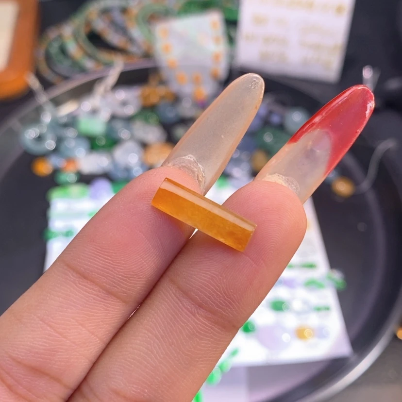 【闪购商品】翡翠挂件未镶嵌柱子