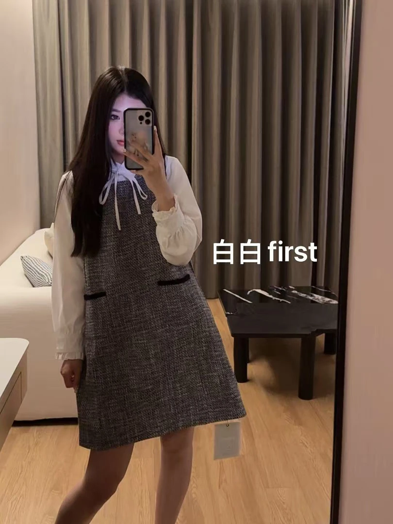 《白白first》秋季韩版宽松百搭圆领背心连衣裙女气质通勤小香风裙