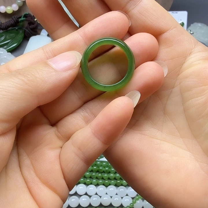 和田玉（碧玉）未镶嵌戒指