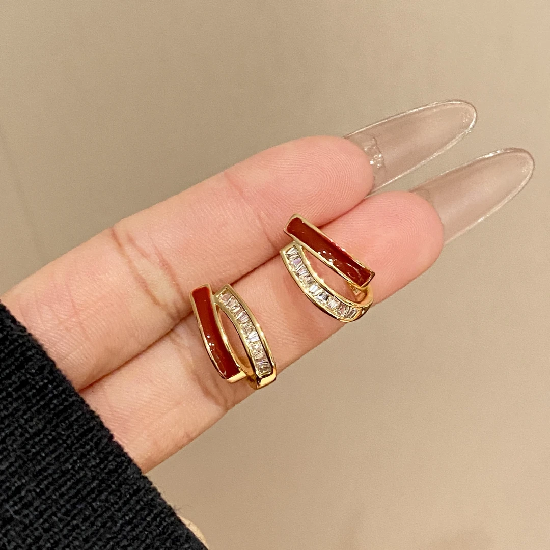 【酒红C圈】安哥拉红简约高级感百搭轻奢耳钉A3971