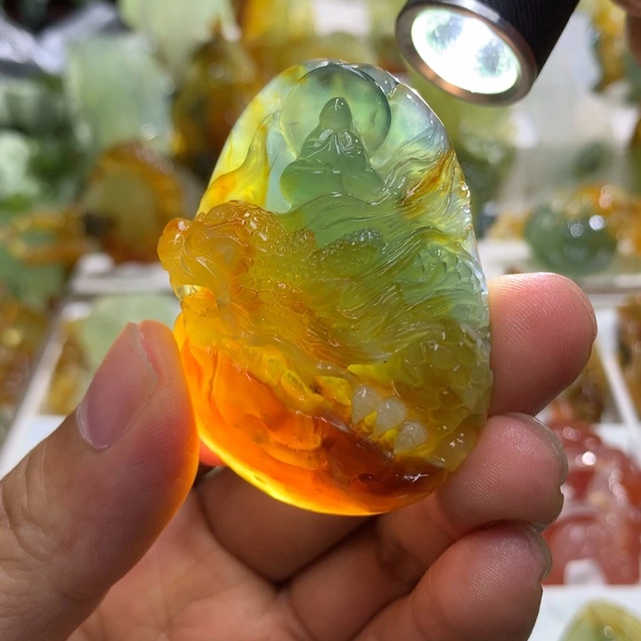 蛇纹石玉未镶嵌珠宝奇石