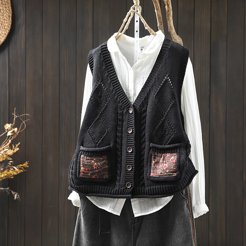 贴布口袋棉线V领针织马甲开衫女士宽松2025秋季新款无袖叠穿坎肩
