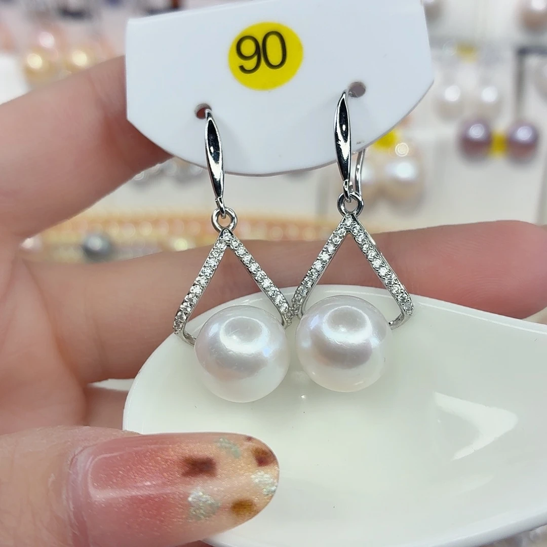 淡水珍珠未镶嵌耳饰