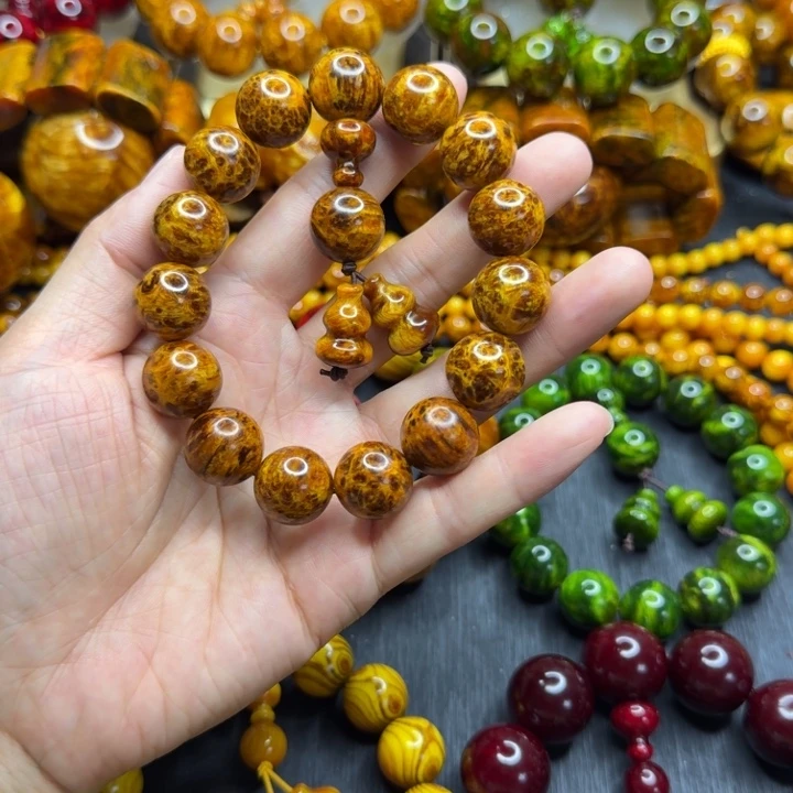 松木琥珀木文玩手串