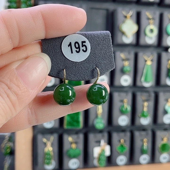 18K金镶嵌和田玉耳饰用****7