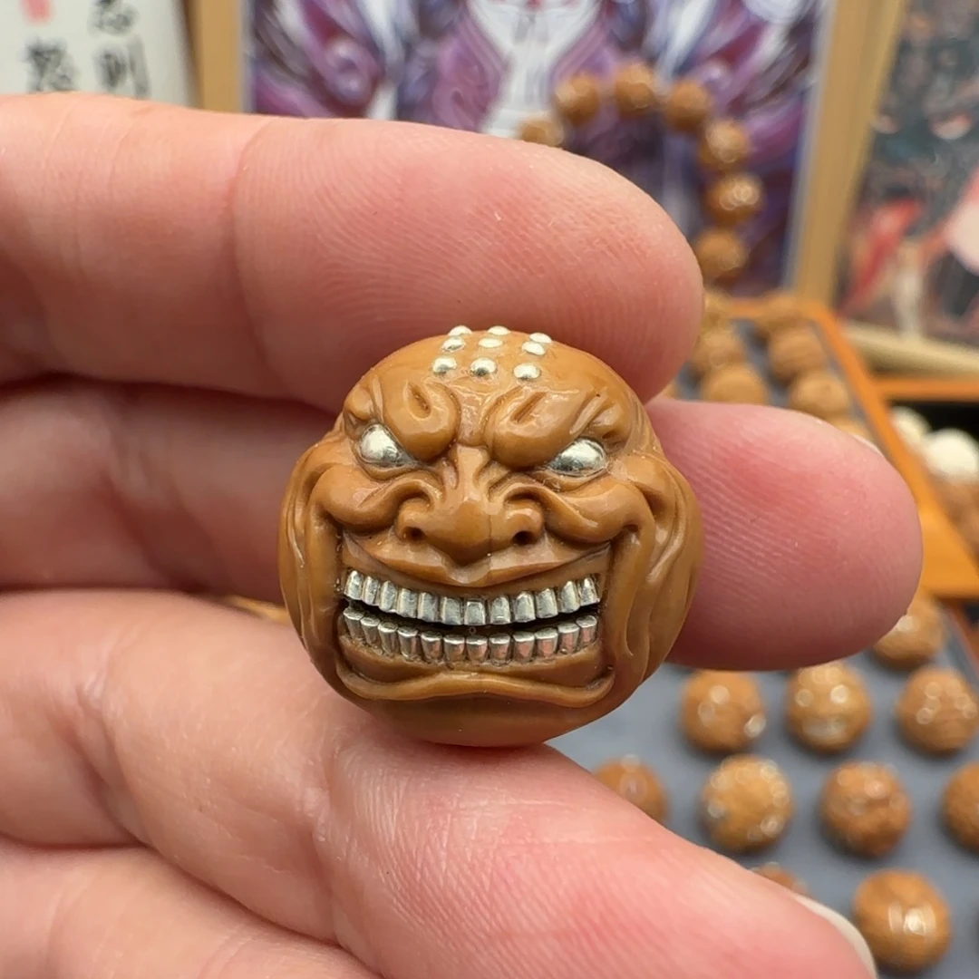 吊坠猴头核桃大牙