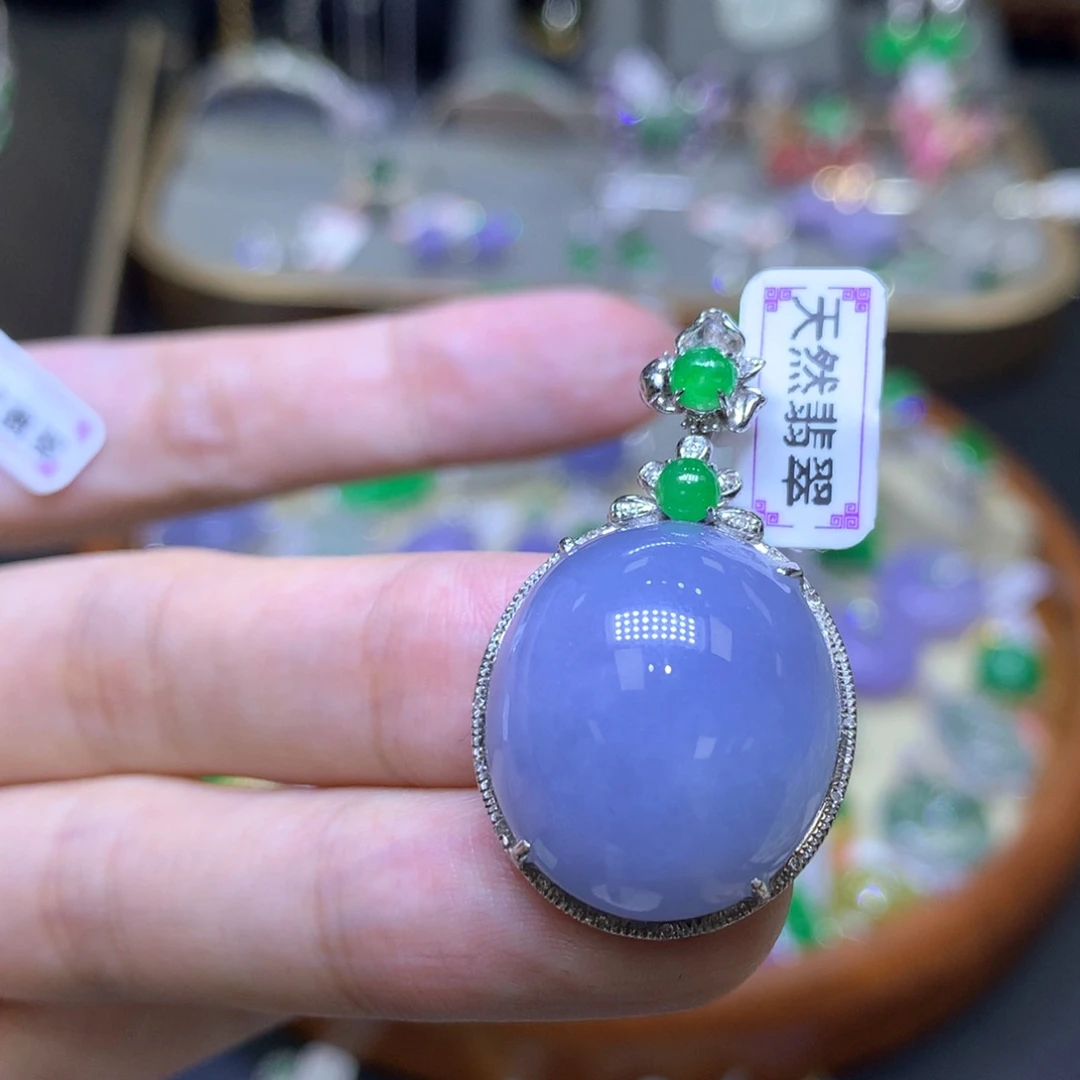 翡翠18K金镶嵌颈饰翡翠吊坠项链