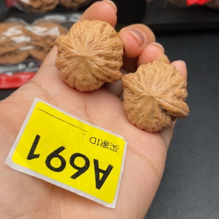 吊坠文玩核桃核桃