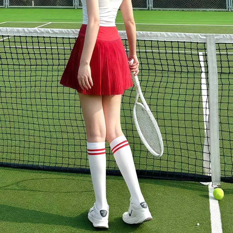 Hitaotao【网球穿搭】安可拉红不止于红 节日氛围女士运动半身裙