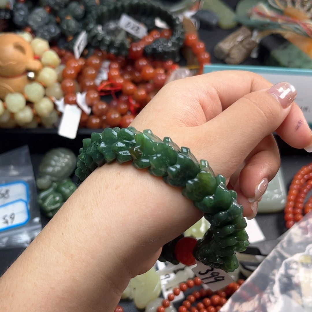 未镶嵌南红玛瑙珠宝奇石莉*