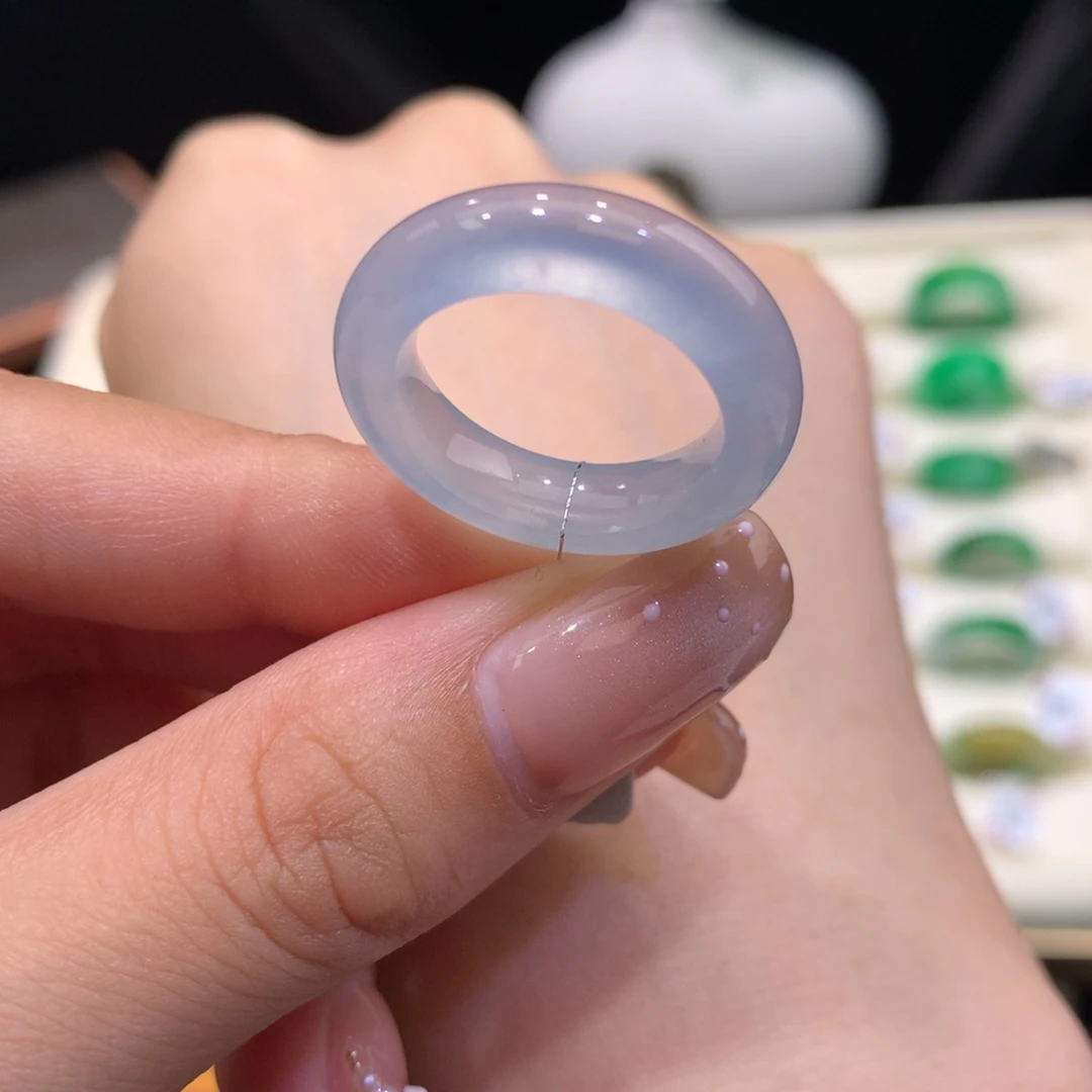 翡翠未镶嵌戒指翡翠