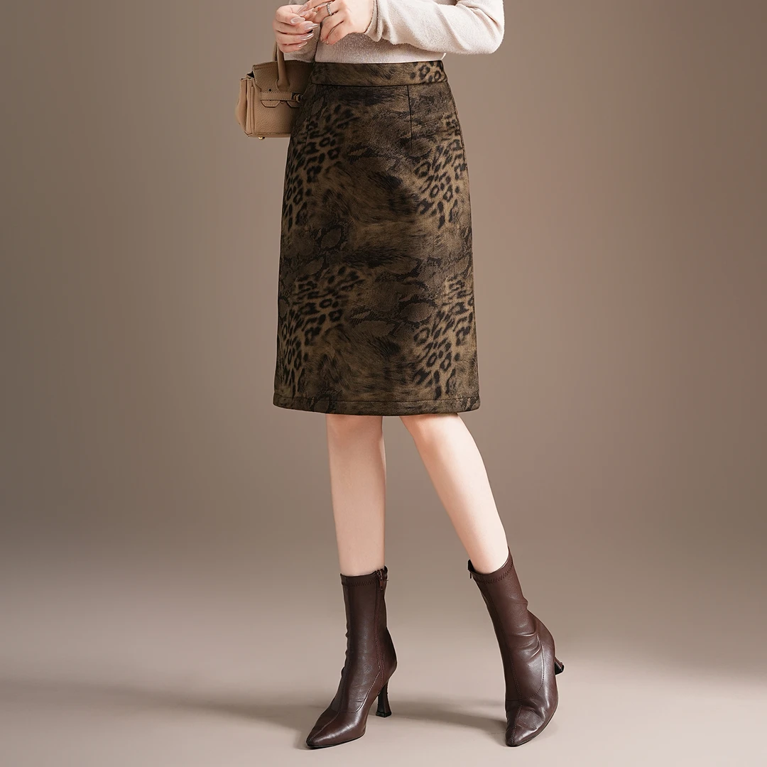 高级感气质优雅风豹纹半身裙女2025秋冬款时尚高腰显瘦开叉包臀裙