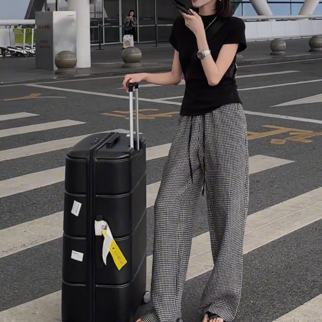 2025春季新款时尚显瘦气质女士网红洋气两件套百搭款D7172