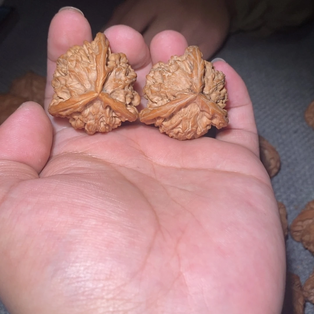 吊坠桃核39盘山三棱