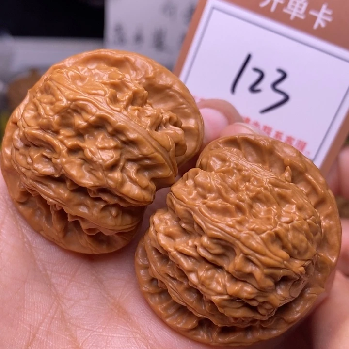 文玩核桃把件44球白123