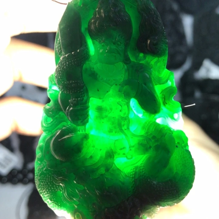 未镶嵌定制翡翠不动明王