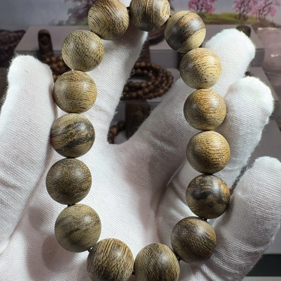 沉香沉香碎屑文莱黑棋1.47八五沉21.1克