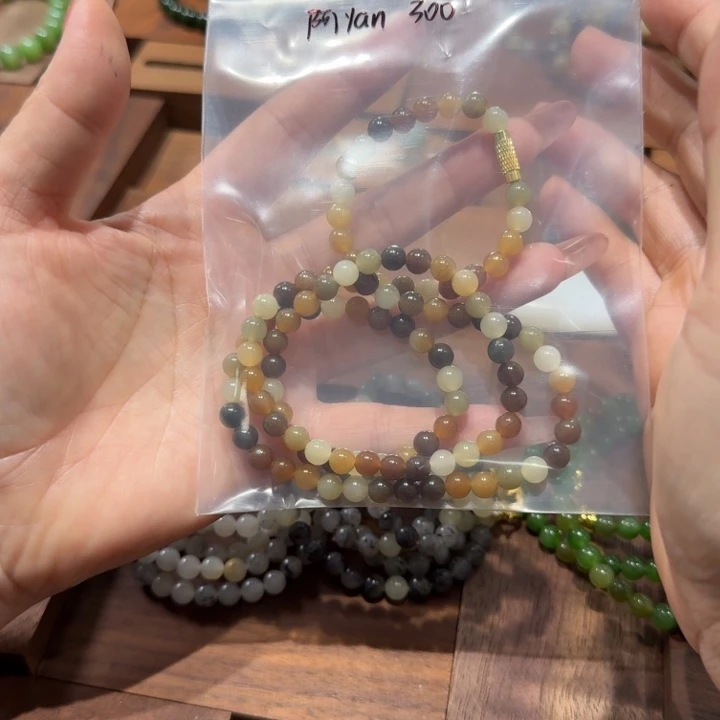 阿***n和田玉未镶嵌手链