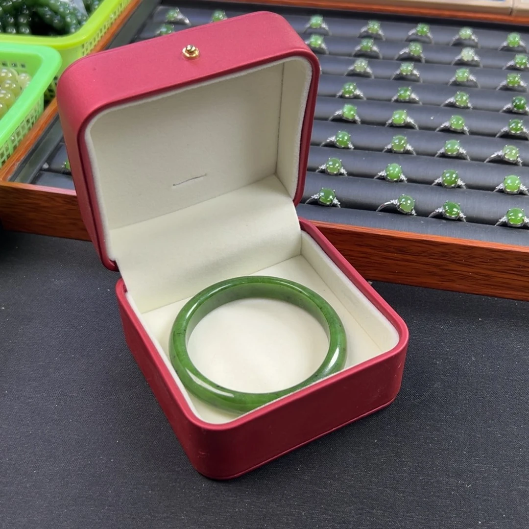 未镶嵌和田玉耳饰