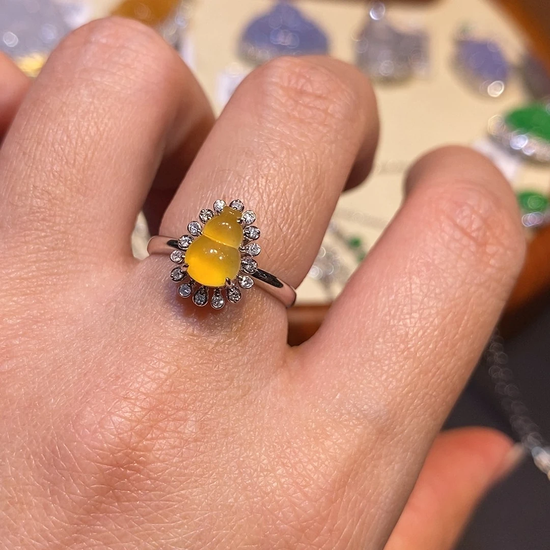 翡翠戒指18K金镶嵌戒指18k