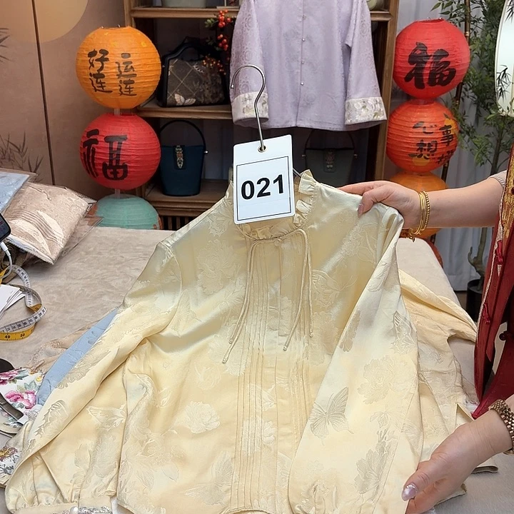 刺绣桑波段衬衫s码100斤内穿