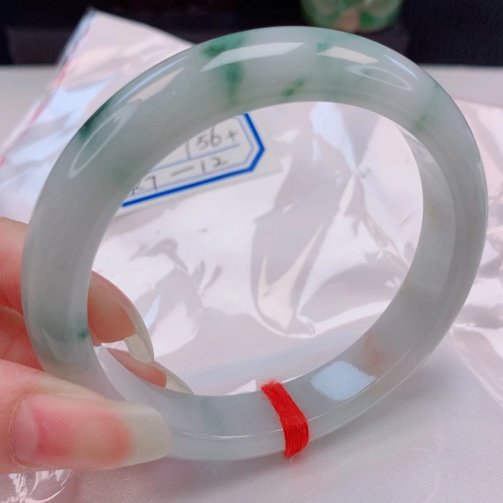 翡翠未镶嵌手镯56圈