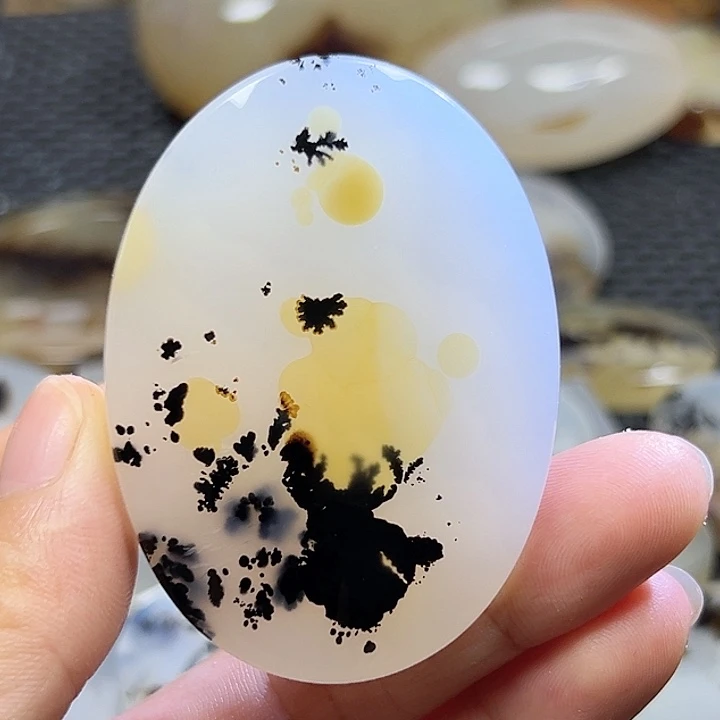 玛瑙/玉髓未镶嵌珠宝半成品