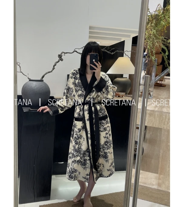 SCRETANA/安娜的秘密茉莉藤尾海岛绒家居服睡袍SE8166