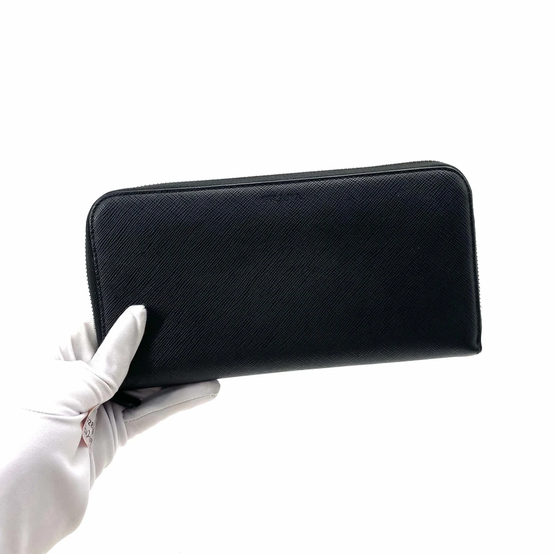 99新 Prada/普拉达 黑色十字纹拉链钱包 尺寸20/10