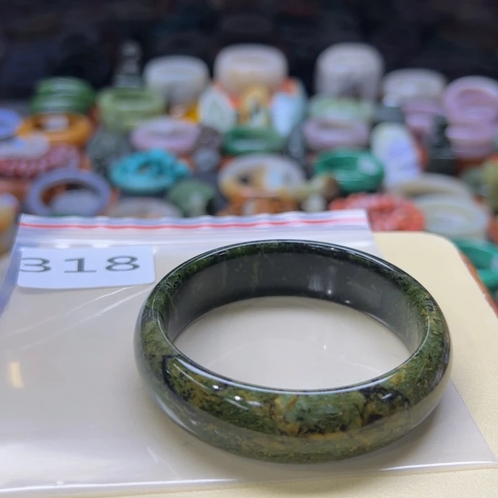 石英质玉手镯未镶嵌冰****）318