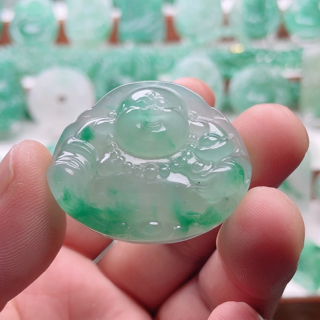 颈饰未镶嵌石英质玉