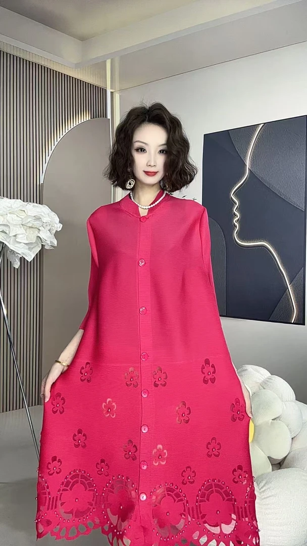 94-95号设计感减龄气质镂空纱网烫钻中长款单排扣裙