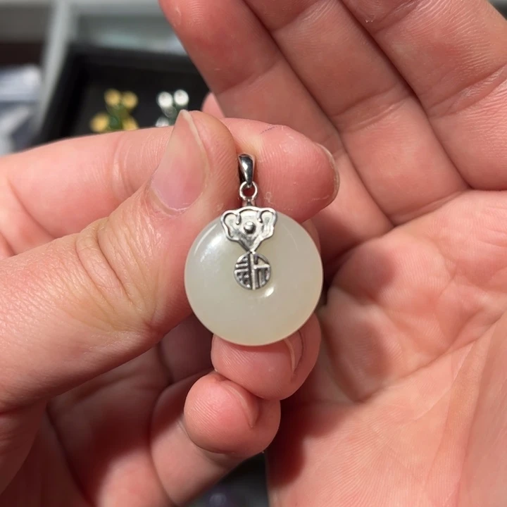 和田玉颈饰银S925镶嵌?****?