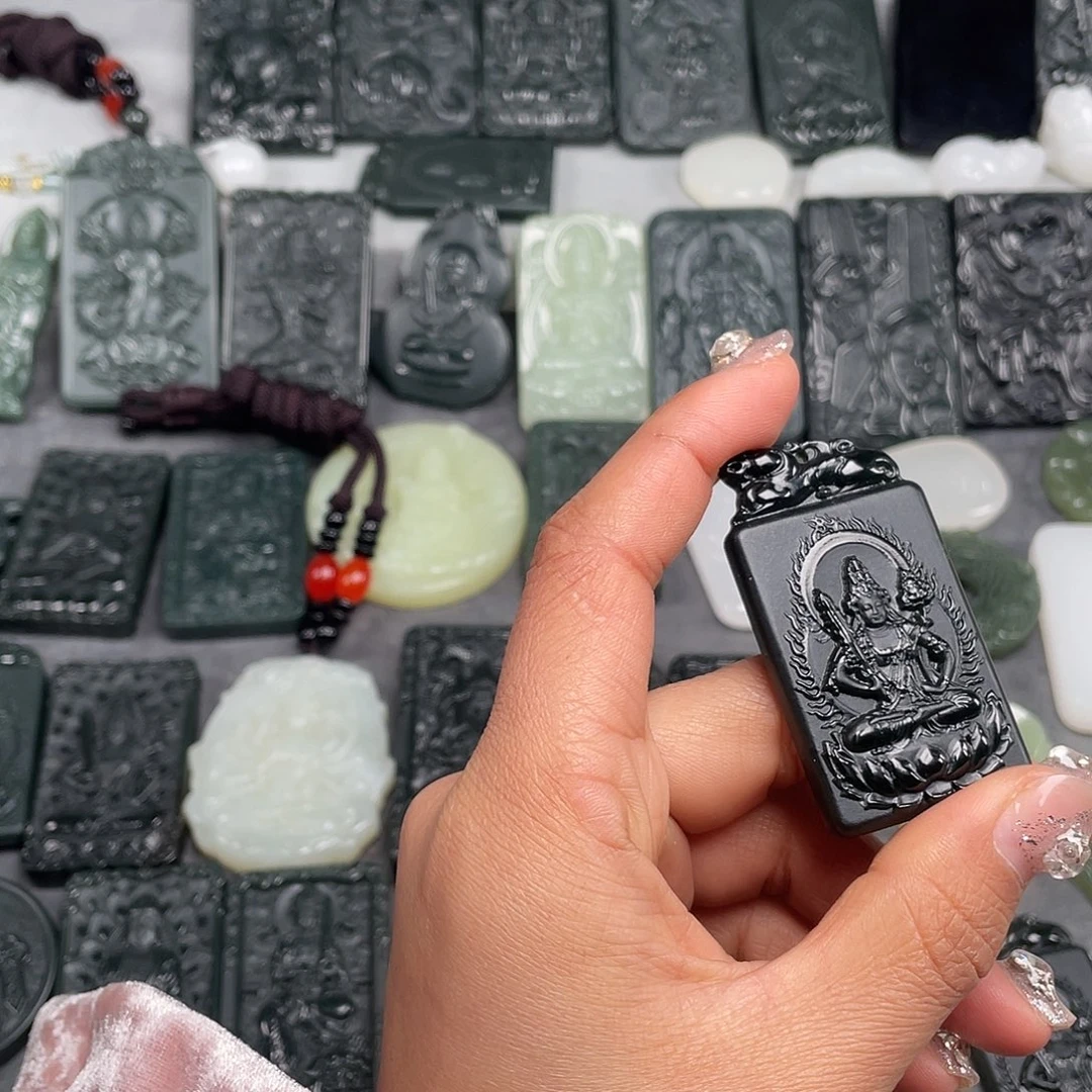 和田玉未镶嵌颈饰