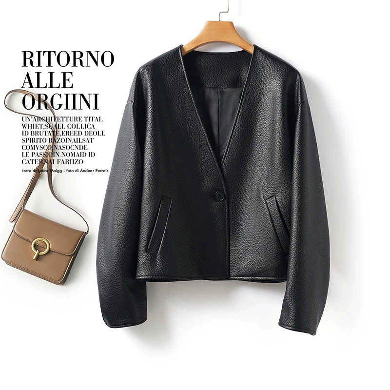 海宁真皮2025春秋泡皮新款短款简约宽松皮衣V领休闲百搭女皮夹克