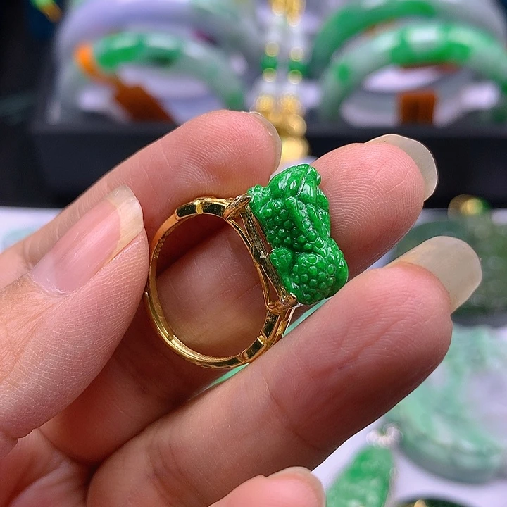 颈饰银S925镶嵌翡翠朵*翡翠