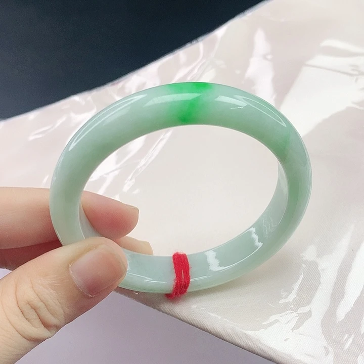 翡翠手镯未镶嵌翡翠505