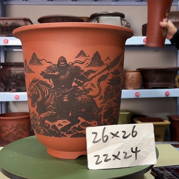 紫砂花盆刻绘关羽