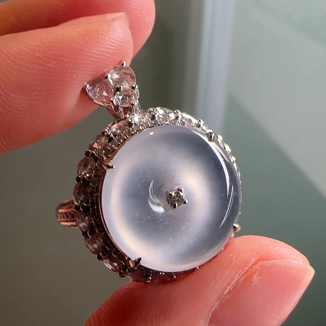 翡翠18K金镶嵌颈饰天然翡翠