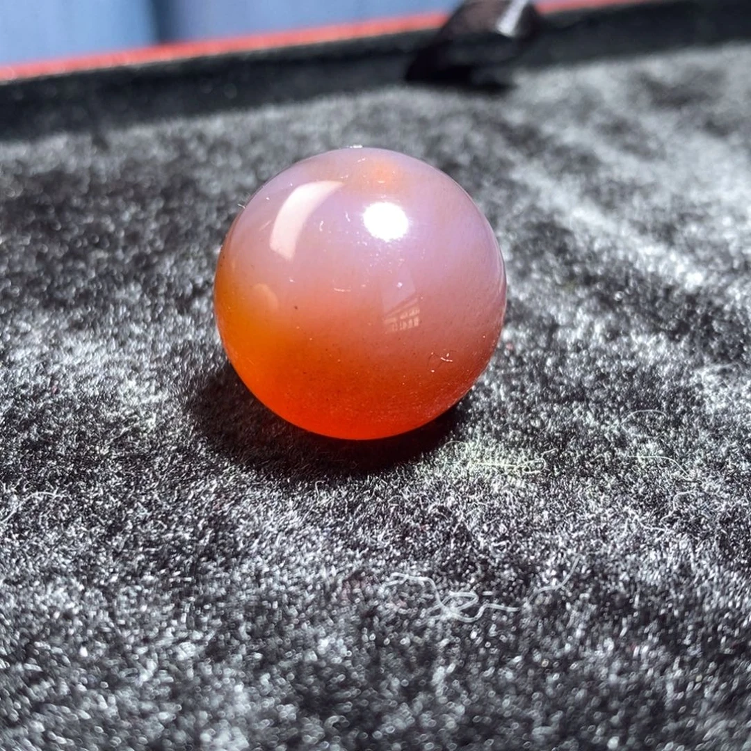 琥珀未镶嵌裸石……