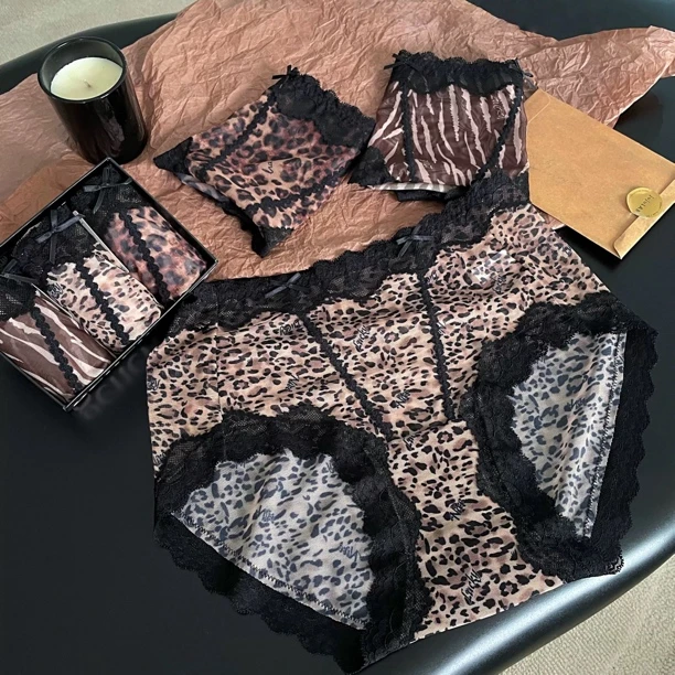 3136 中高腰性感豹纹蕾丝大包臀舒适女士内裤