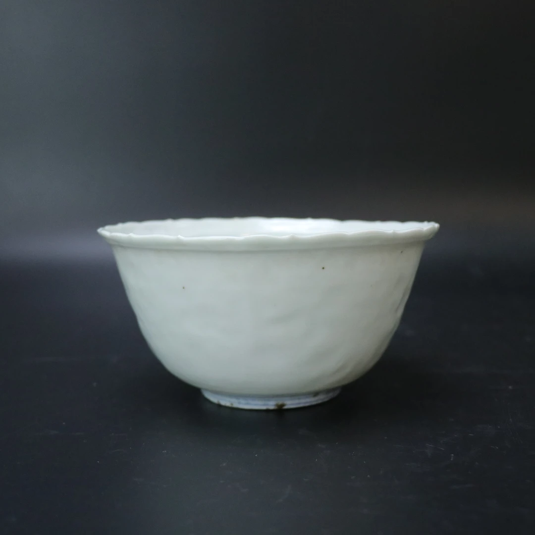 Lot25121512明万历青花如意纹碗 高：约7.2cm直径：约14cm