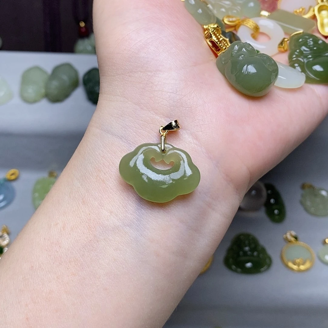 和田玉银S925镶嵌颈饰