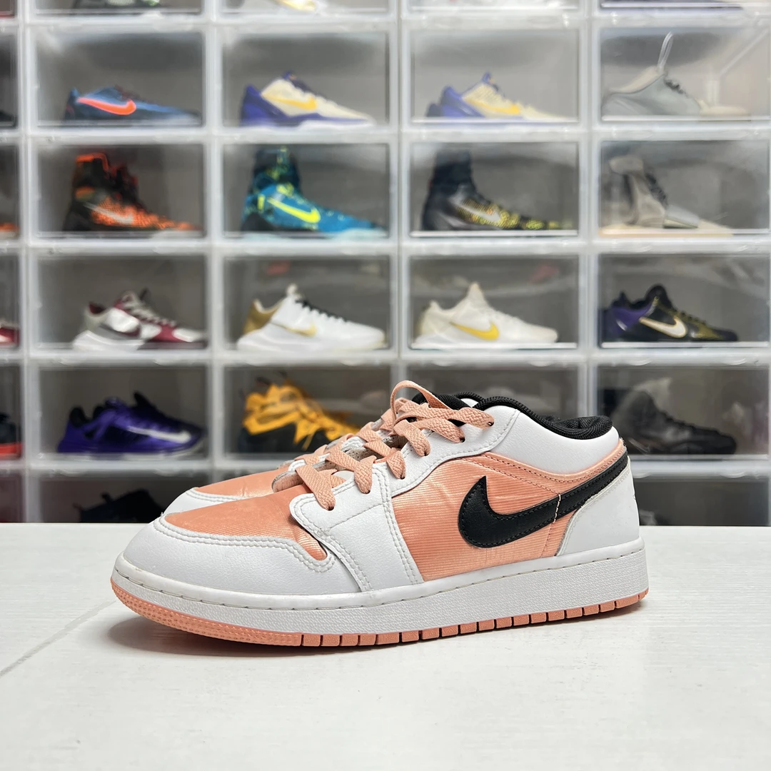 90新 maje 38码/9新 aj1 白粉黑 板鞋