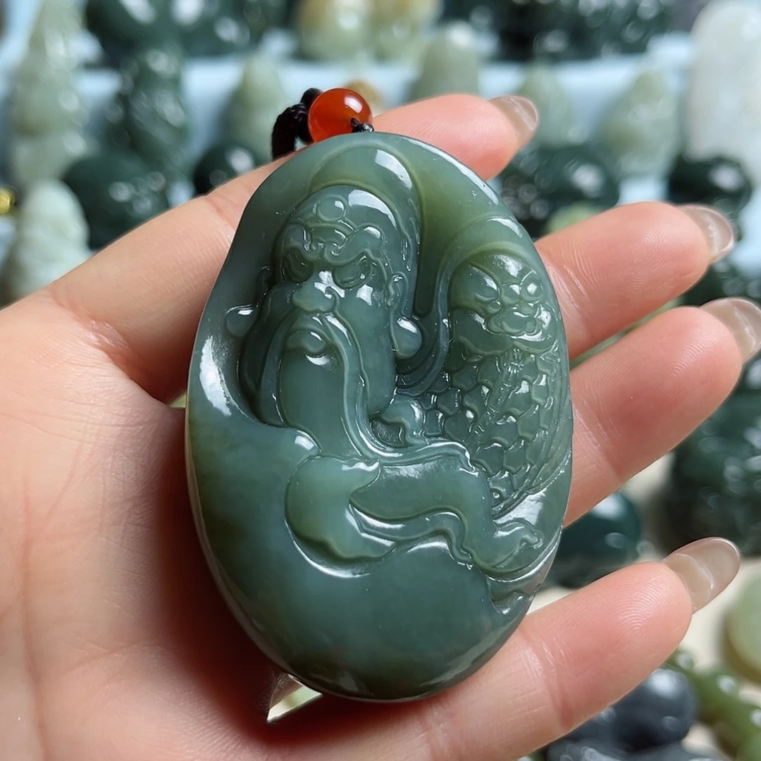 和田玉未镶嵌把件