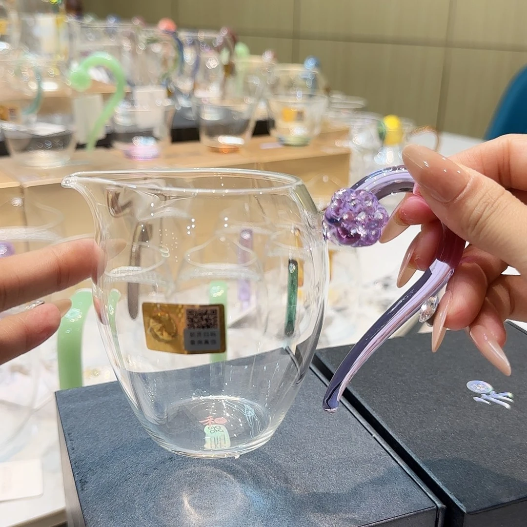 雨***潇禾器浅紫色颐莲公道