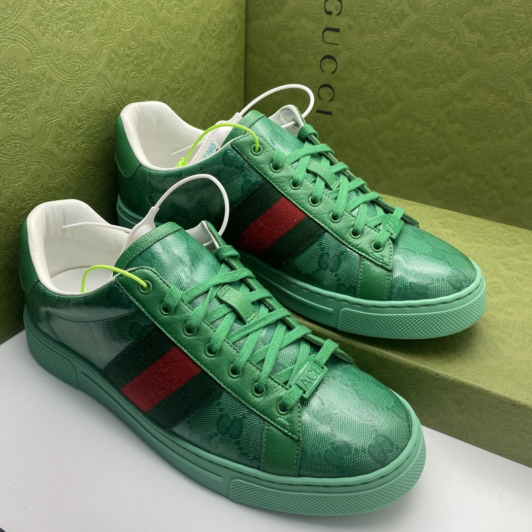 99新 GUCCI/古驰 40欧码/绿色ACE老花板鞋带盒仅试穿
