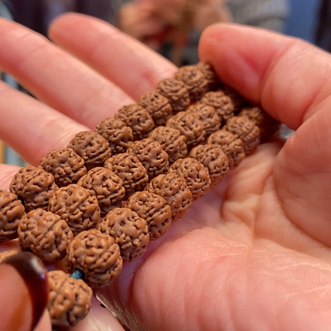 蓝***涌金刚菩提吊坠纯血