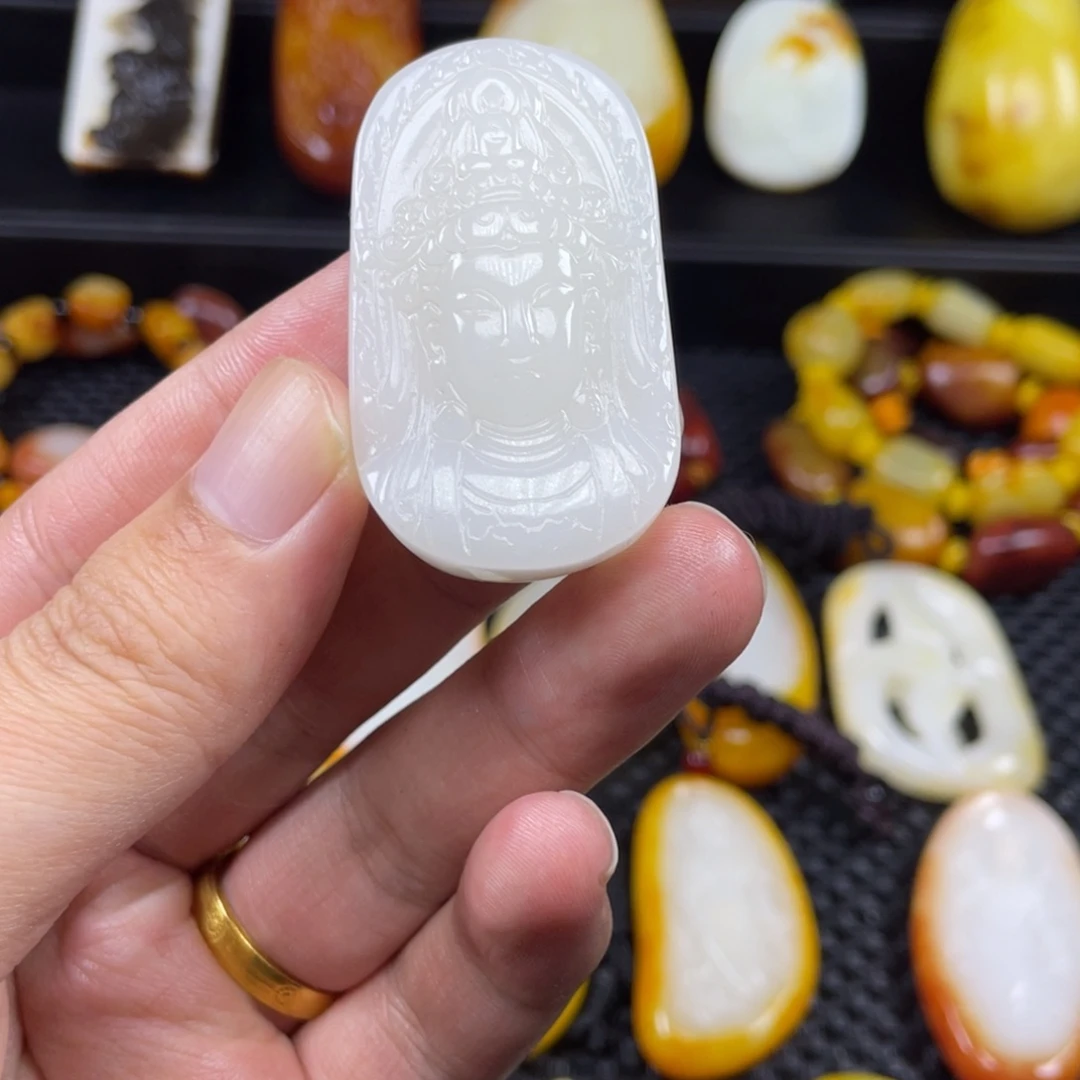 颈饰未镶嵌和田玉