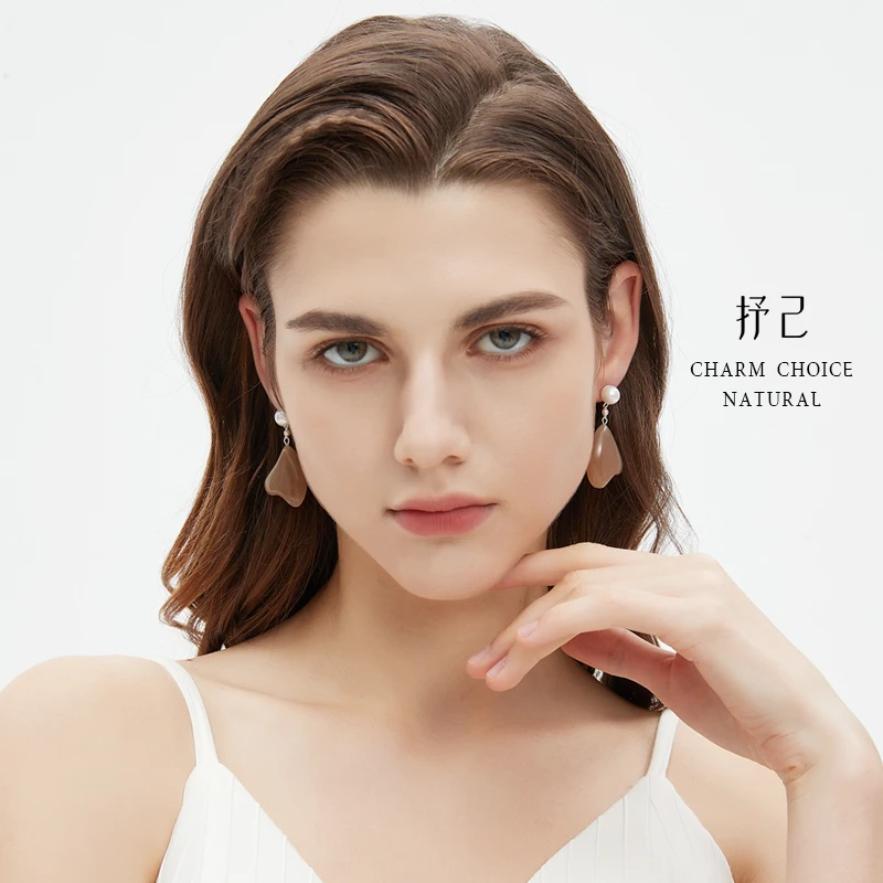 非金属皮质耳饰 【唯伊】白水牛角爱心型刮板耳环BA101025002